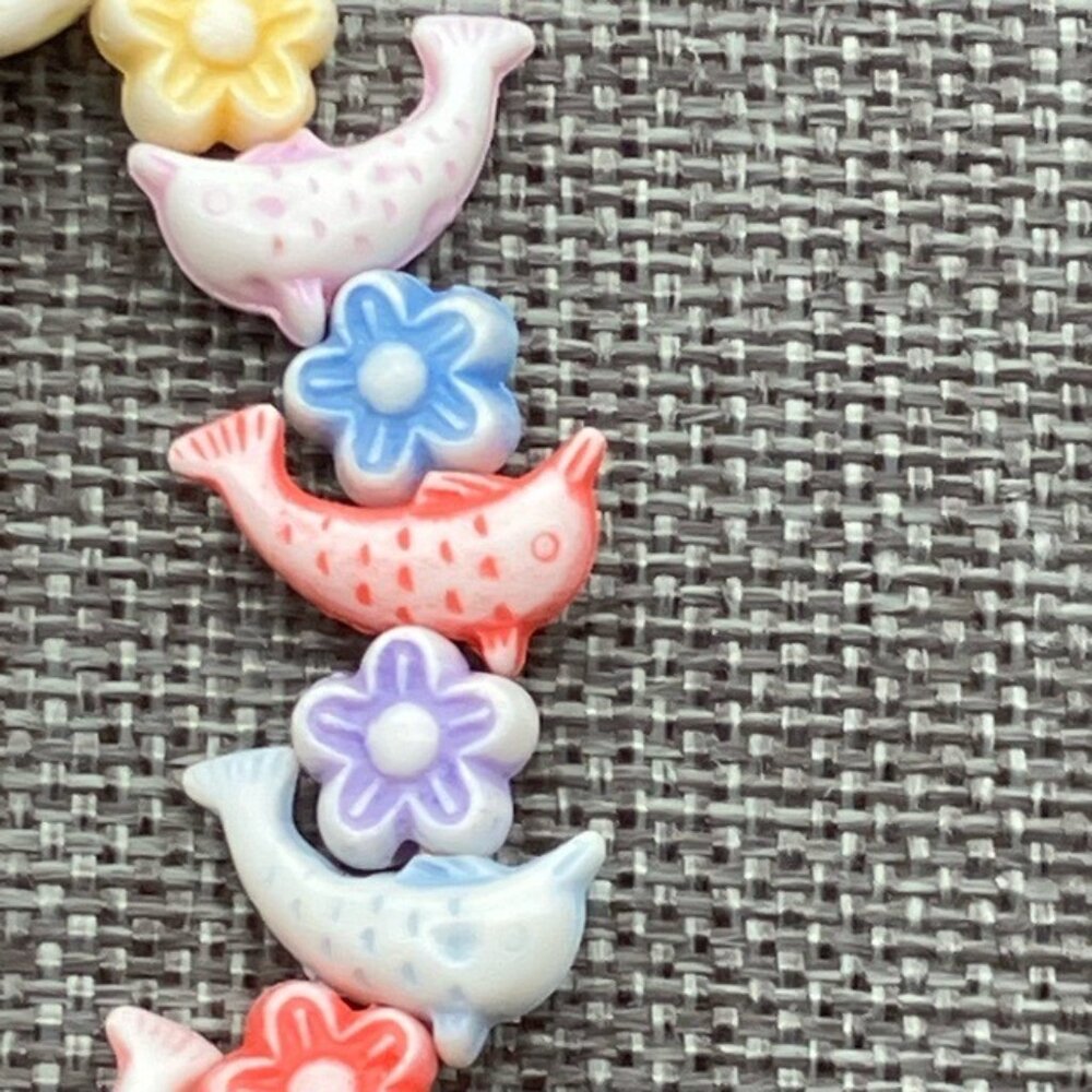 Small Beaded Stretch Bracelet 5.5 In Dolphin Flower Kids Multicolor Pastel Color - Picture 4 of 6